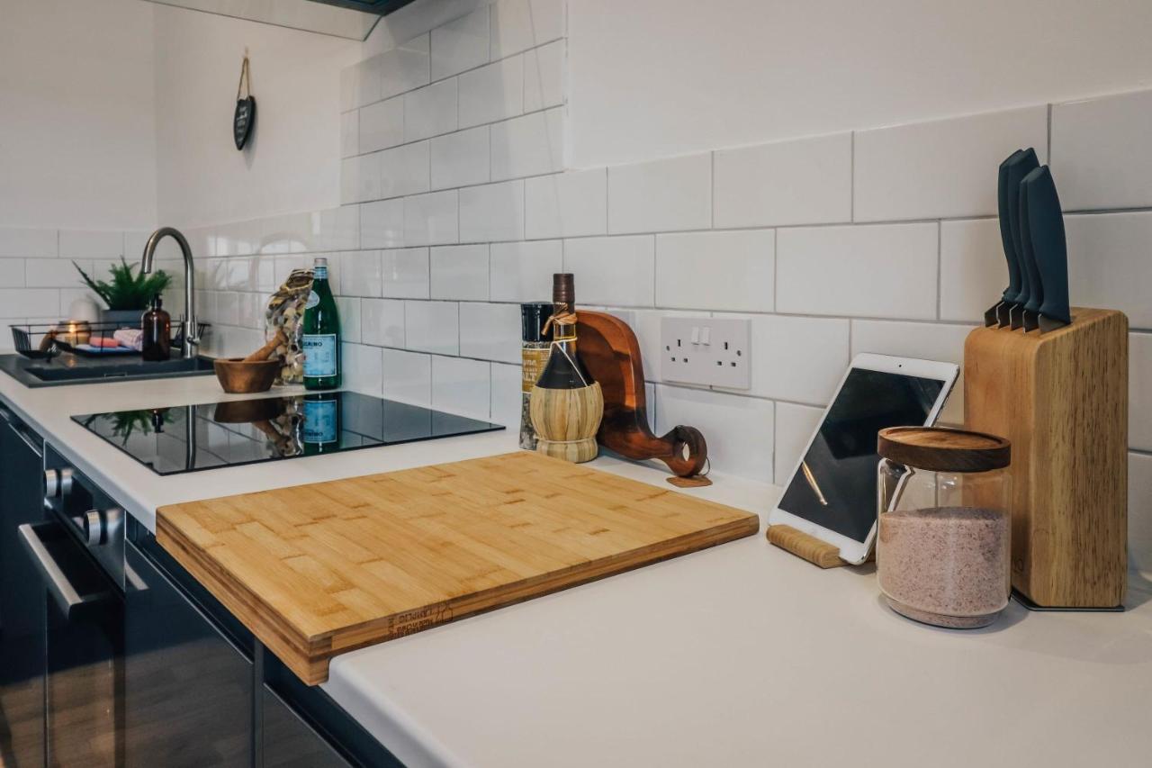 Principality View Apartment Two, By Solace Stays Cardiff Exteriör bild