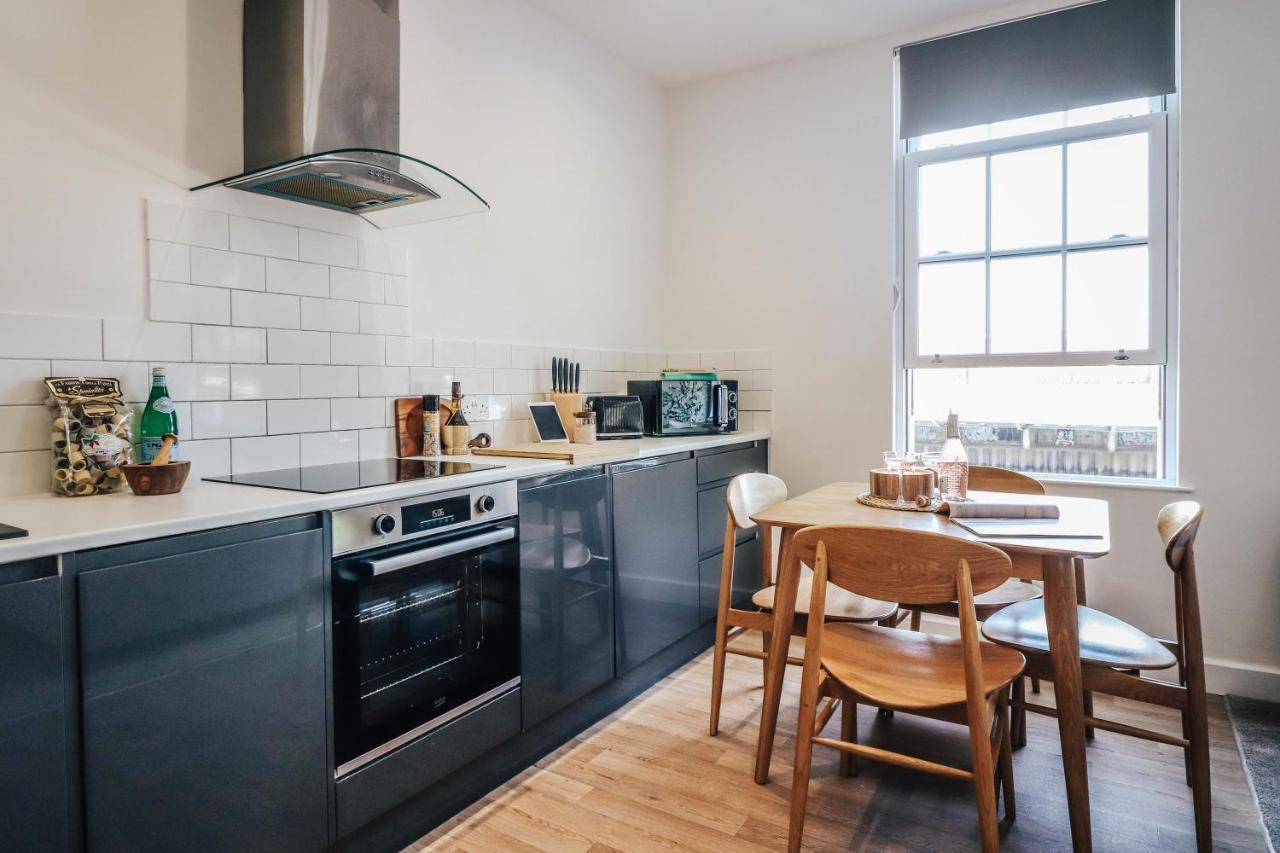 Principality View Apartment Two, By Solace Stays Cardiff Exteriör bild