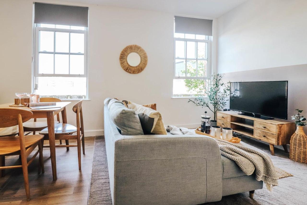 Principality View Apartment Two, By Solace Stays Cardiff Exteriör bild