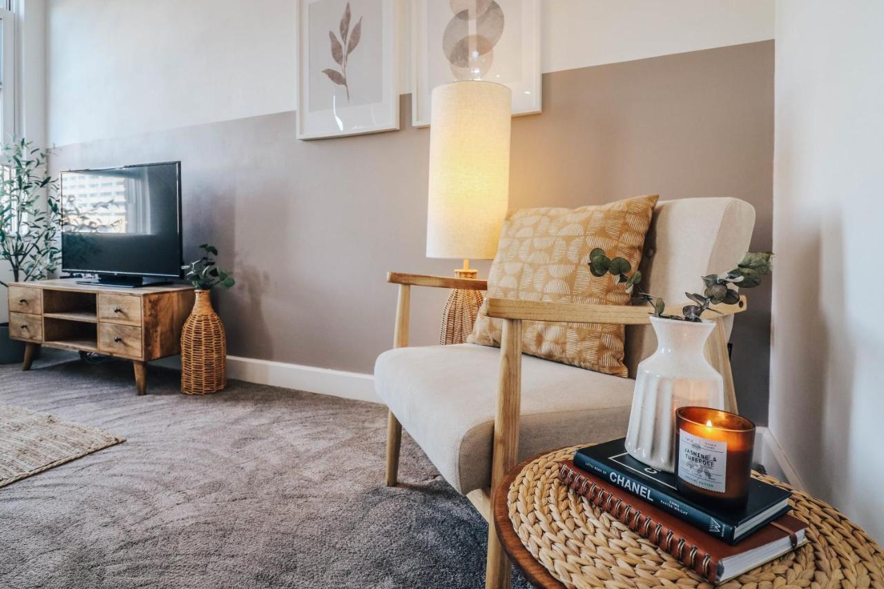 Principality View Apartment Two, By Solace Stays Cardiff Exteriör bild